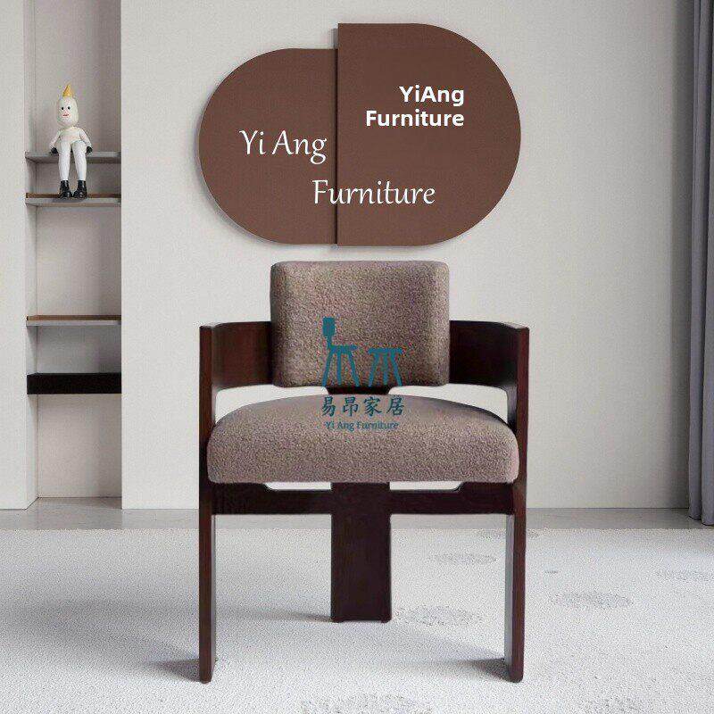 中世纪风格实木餐椅2025新现代简单方便豪华高端意大利靠背家软袋