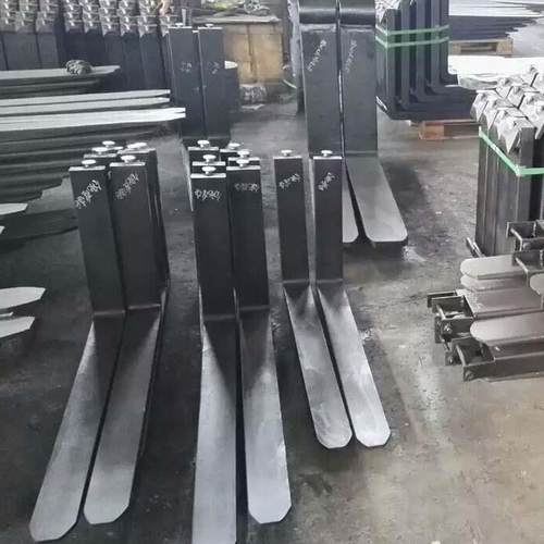 合力杭州叉车货叉各种叉车叉齿脚鞋铁靴配件T 4T 5T 6T 7T货叉