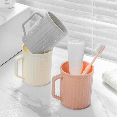 A set of simple and creative tooth brushing cups for home us