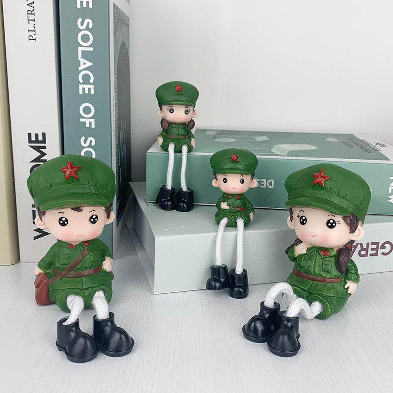 创意搪胶卡通红军小兵幸福一家四口吊腿娃娃摆件红色革命纪念品