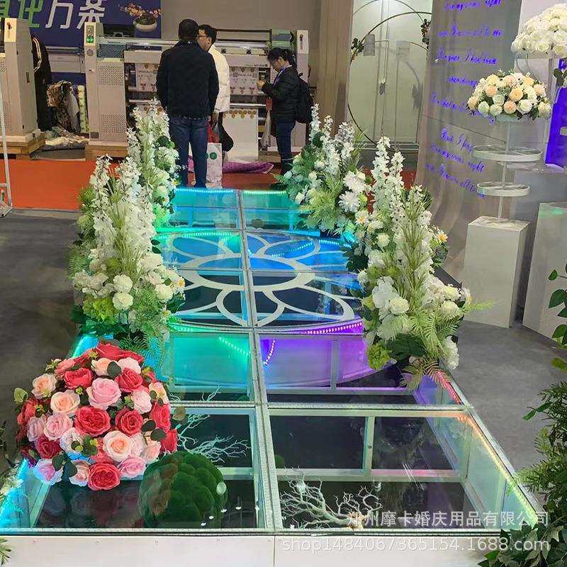 婚礼玻璃舞台走秀KTV驻T台唱婚庆酒店婚礼堂活动布置发光玻璃展台