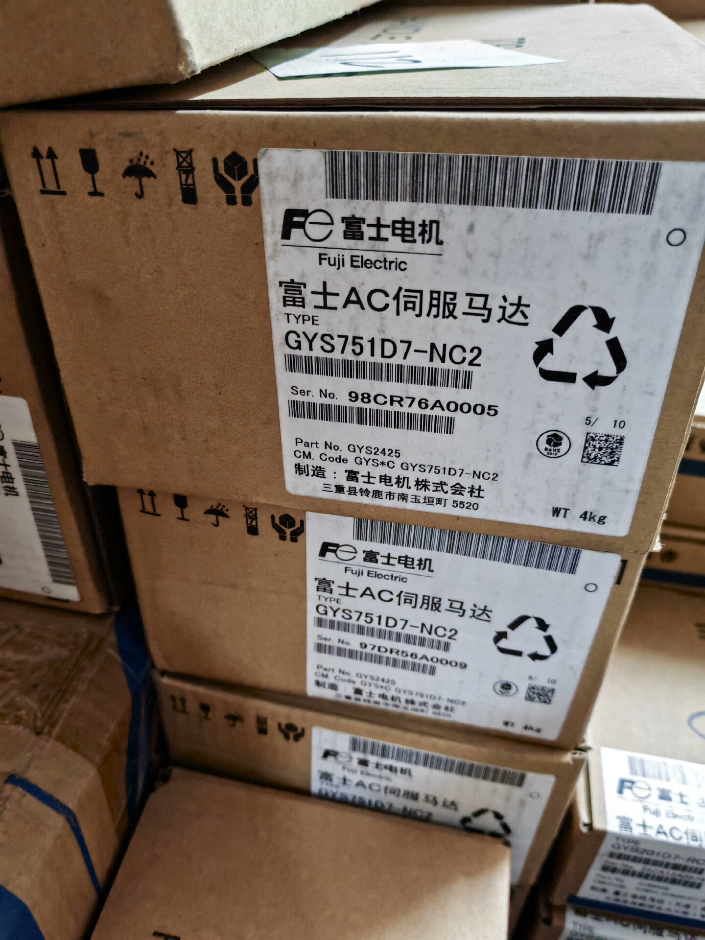 全新富士伺服电机GYS401D7-NC2 GYS401D7-