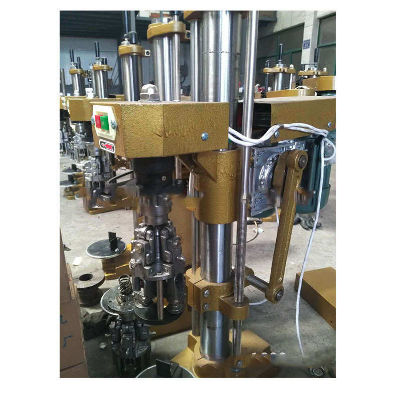 厂家批发 小型白酒瓶玻璃瓶铝盖防盗盖半自动封口机 电动锁盖机