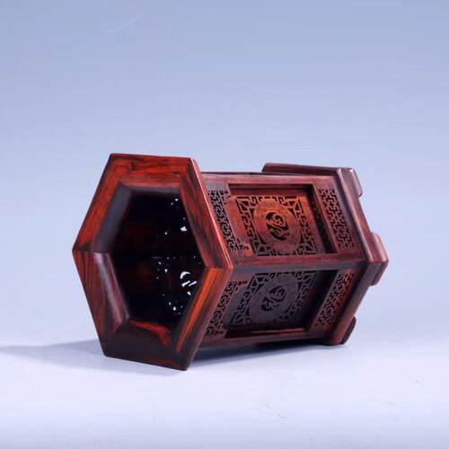 红酸枝笔筒 木质 方形 办公摆件 木雕工艺品 厂家