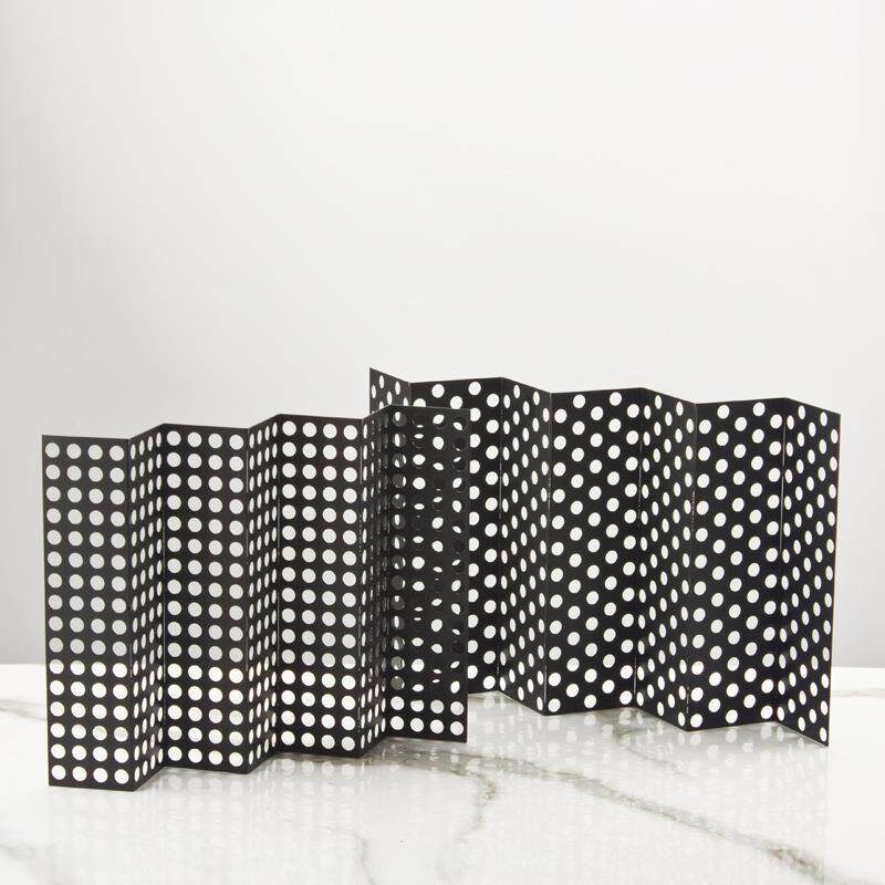 现代简约黑色折叠镂空金属网片屏风摆件样板房售楼处软装饰品摆设