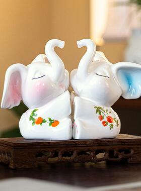 高档一对财大摆件装饰客厅桌面景德镇瓷象结婚招礼物送陶新人新婚