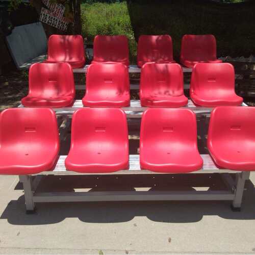 室内外简易铝合金看台座椅球场观众台可移动快速拼装看台带脚踏板