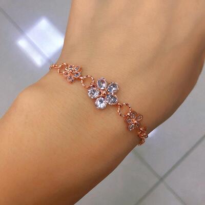 Small Crystal Flower Fashion Bracelet Student Style Bracelet