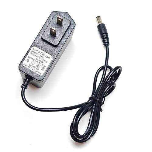 适用于超农力德力酉喷雾器抽水泵12V1A12.6V1A1.5A2A3A锂电充电器
