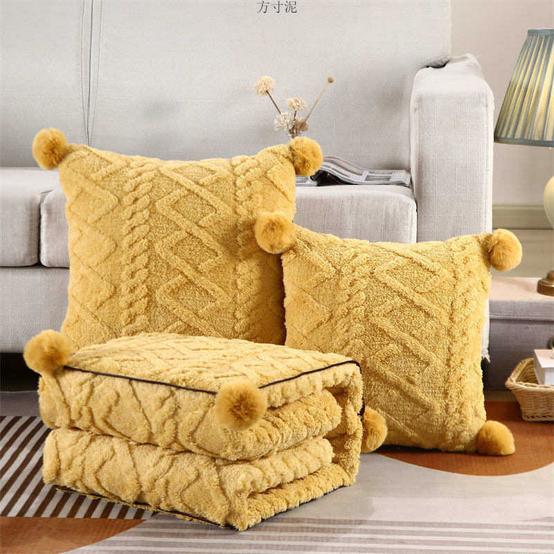 加厚抱枕被子两用冬季可爱汽车载办公室靠沙发午睡二合一一件批发,居家布艺,靠垫/抱枕,淘宝优惠券,粉丝福利购,淘宝优惠卷