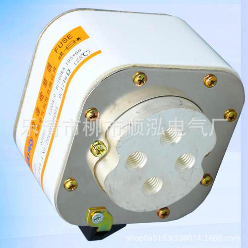 快速熔断器110F-800V P型四孔方型平板螺栓式半导体1200A 1400A