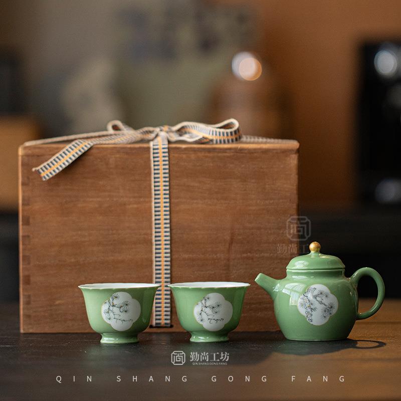 手绘开窗松树一壶两杯旅行茶具套装户外便携陶瓷泡茶壶快客杯套组