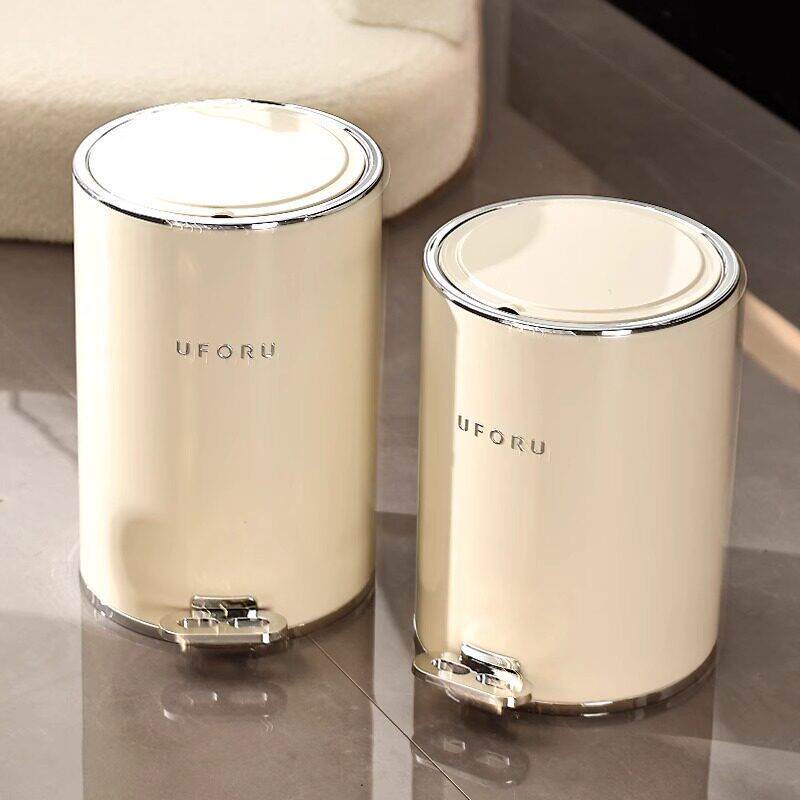 日本垃圾桶家用客厅轻奢高档2025新款高颜值卧室奶油风带盖子踩踏