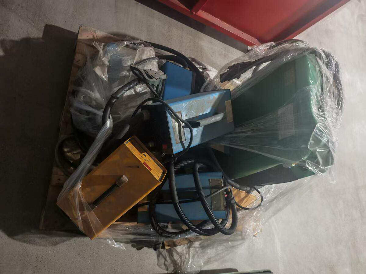 4月28日金华某企业处置一批立柱、防撞柱等报废器具（状态好坏未知，预估重量10吨）网络拍卖公告