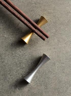 Japanese-Style Metal Chopstick Stand Sleek Tableware
