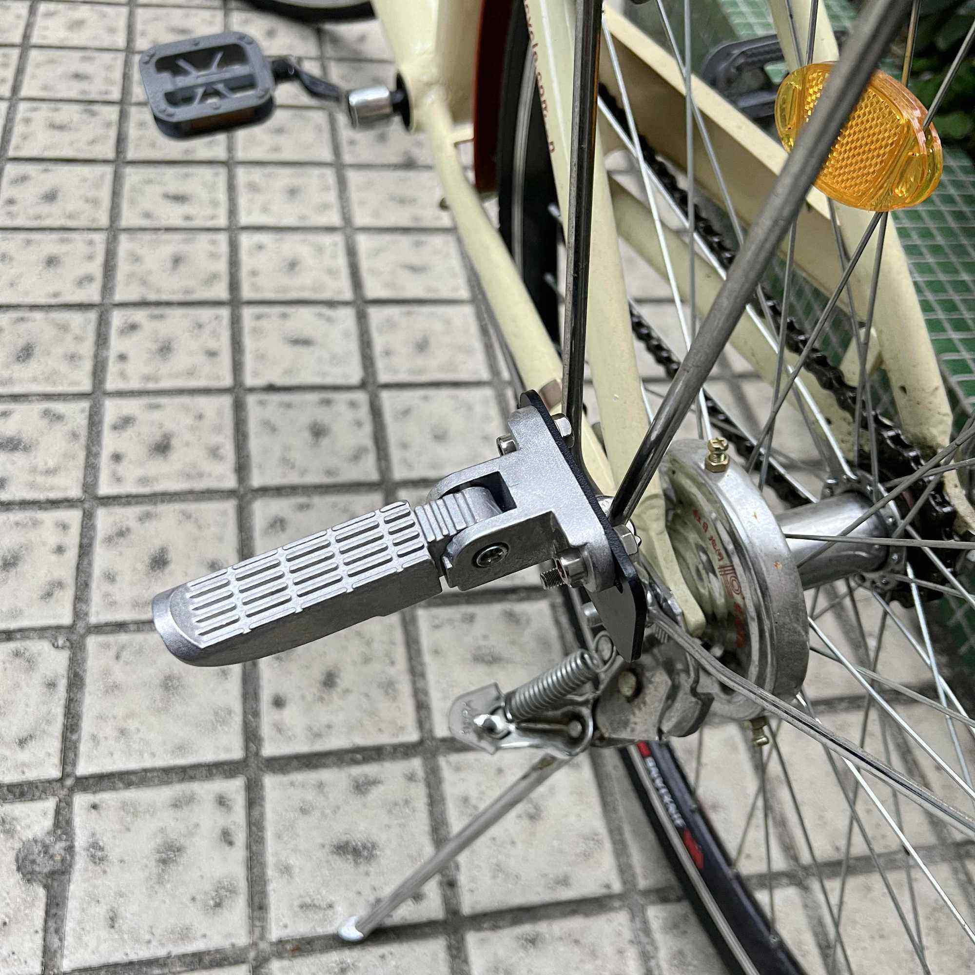日本助力车后座脚踏自行车后搁脚单车载人脚蹬子配件金属脚踏专用