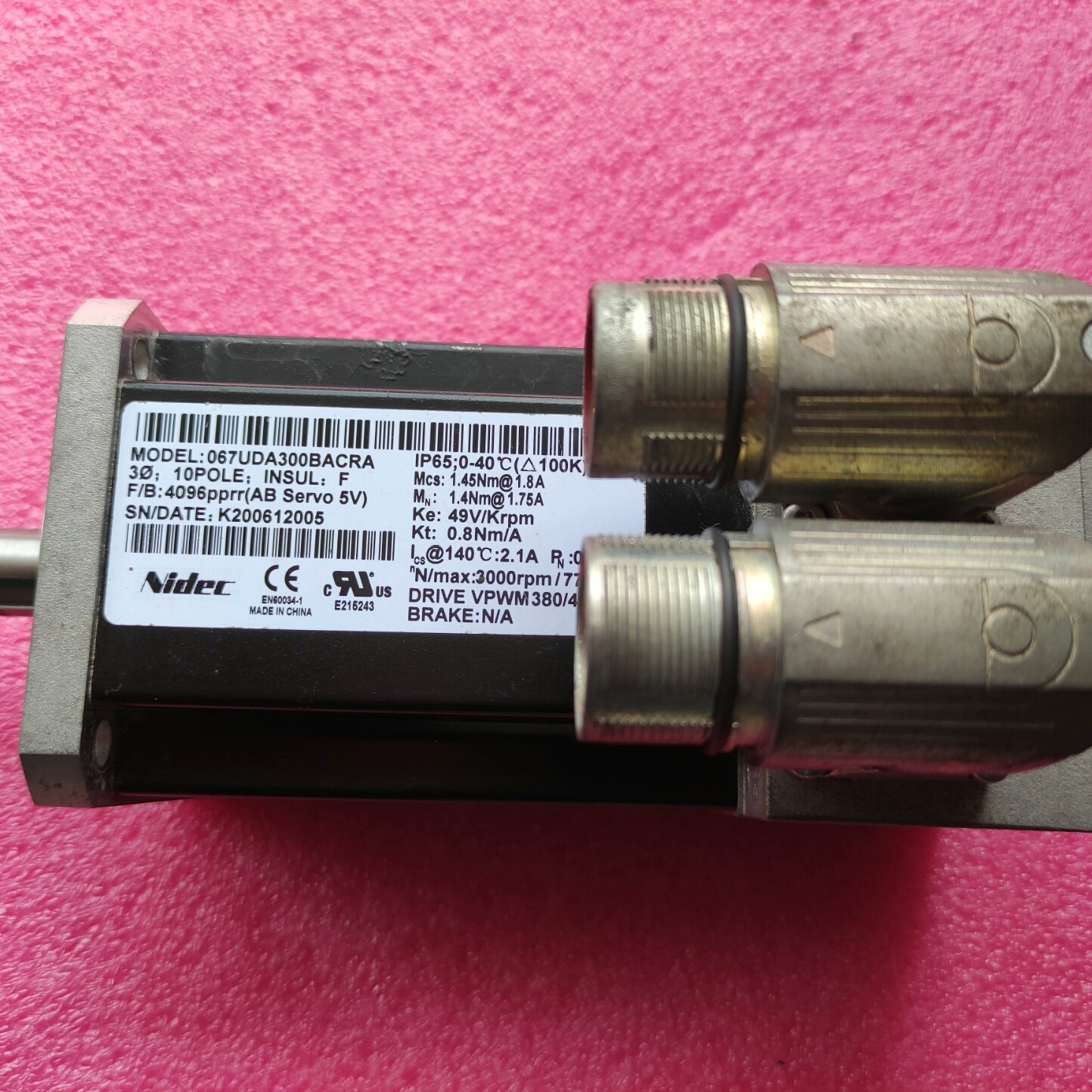 尼得科伺服电机 067UDA300BACRA 067UDA3
