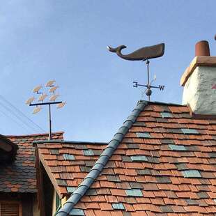 别墅风向标广州铜艺装 饰品博物馆红旗指示标细节展示可接外贸订单