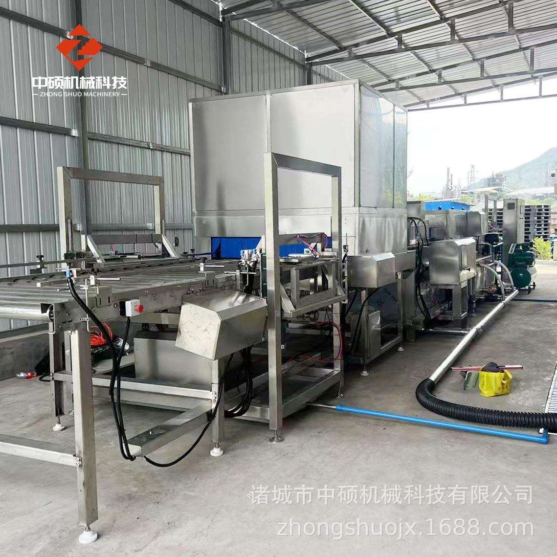 洗托盘的设备 吸塑托盘自动清洗机 工业用地台板通过式喷淋清洗线