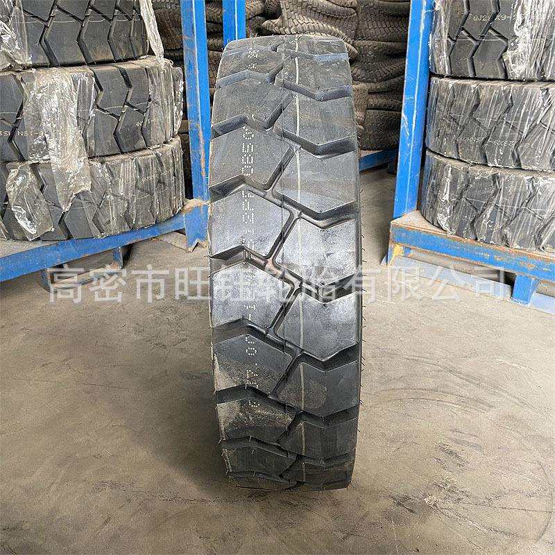 前进叉车轮胎700-15 NHS工业拖车轮胎 700-12 825-15 650-10轮胎