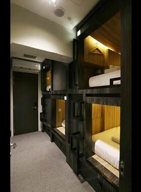 太空舱睡眠床标间青旅单人床公寓床房间午休室内电竞高低床飞机场