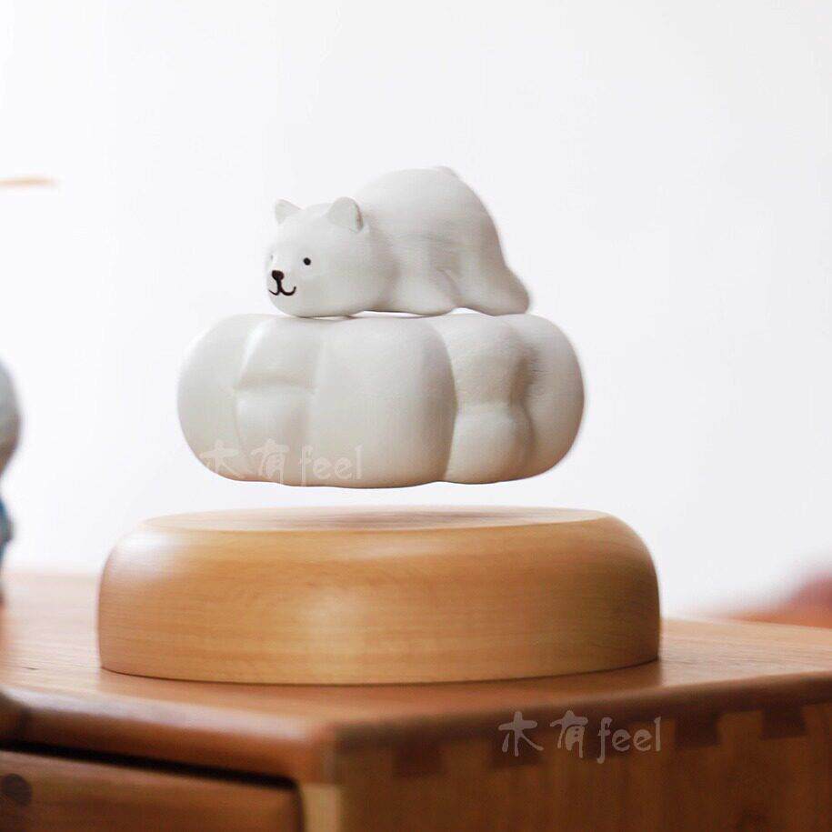 磁浮白云朵小北极熊会飞的实木雕刻潮玩摆件高级旋转展示台礼物