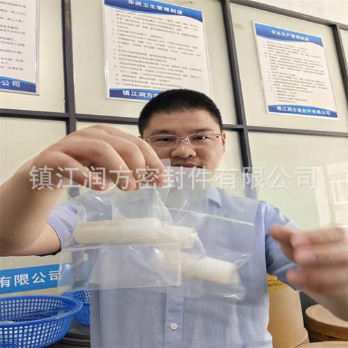 外牙直接PFA直通、PFA隔板直通、PFA变径直通、PFA弯头