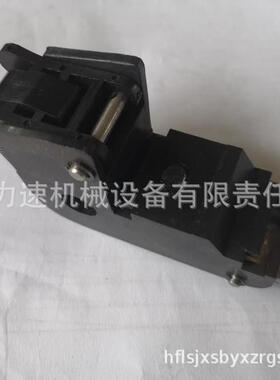 赛远SK1350F 配件刻字机配件 压轮 压纸器