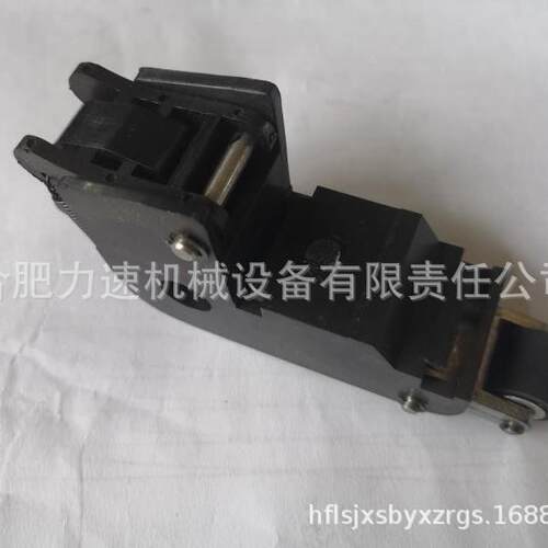 赛远SK1350F 配件刻字机配件 压轮 压纸器
