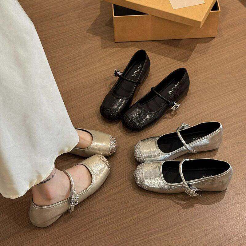 法式内增高平底银色水钻浅口单鞋女2026新款夏配裙子玛丽珍小皮鞋