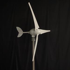 S7型风力发电机 100-400W 12/24V 微风启动 外形美观 三叶 可家用