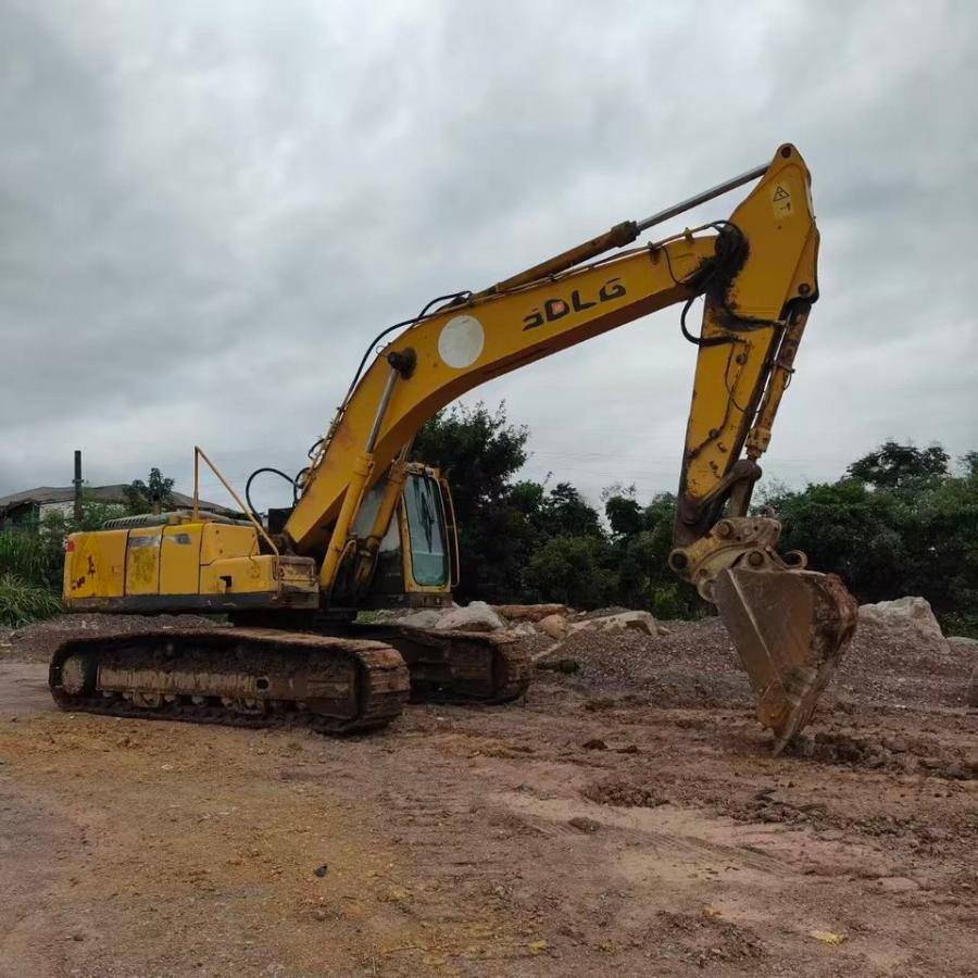 11月26日重庆山东临工LG6270E型履带式液压挖掘机带快换（出价即进入倒计时）网络拍卖公告