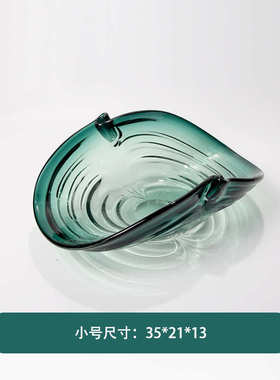 果盘现代桌面大饰品软家居玻璃水奢合集样板间批发果盘轻装装摆件