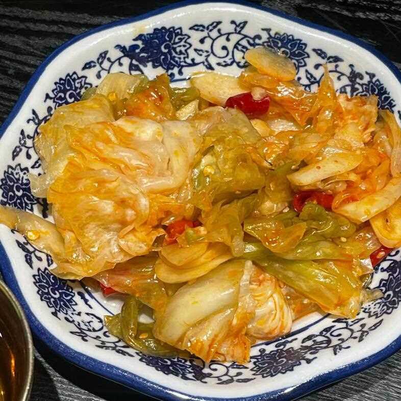 兰州牛肉面店甘肃美食特产小吃咸菜兰州泡菜兰州酸菜