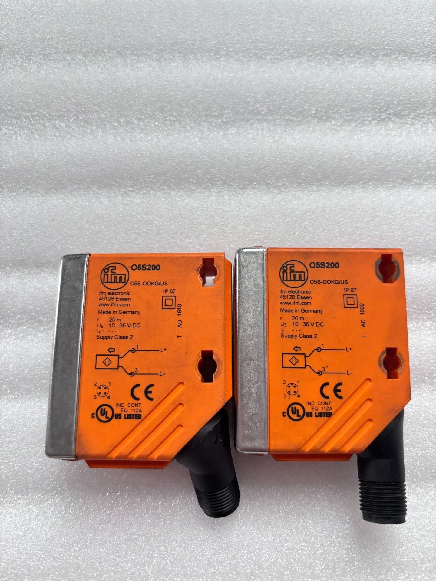 IFM易福门光电传感器O5S200易福门位移传感器，实物拍摄