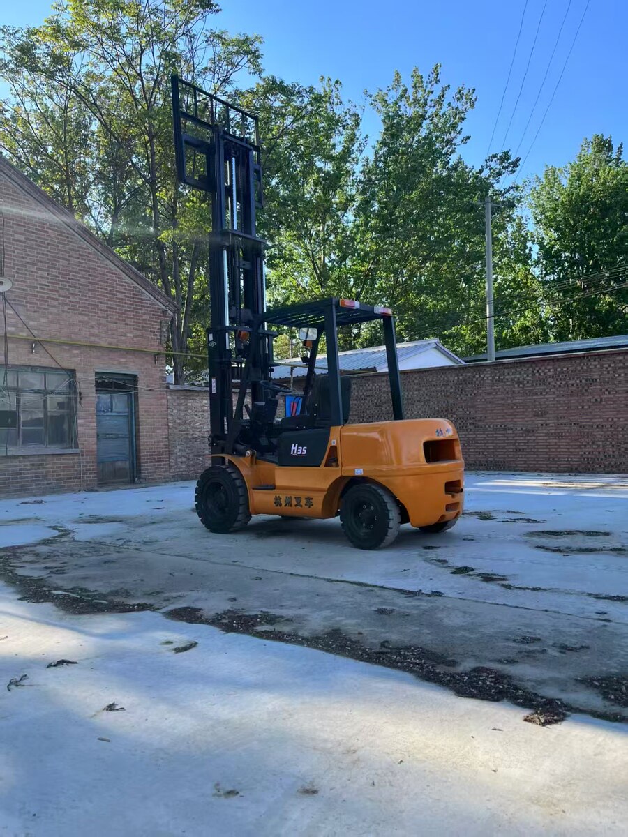 5月6日天津杭州3.5吨叉车三节四米五网络拍卖公告