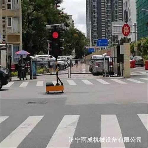 户外路口LED交通灯 三色指示灯 可移动太阳能箭头红绿灯