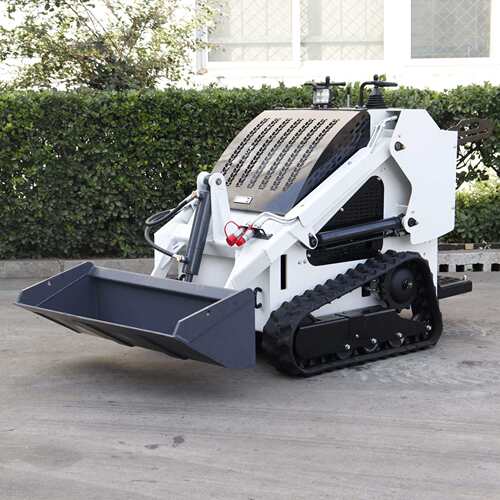 HT460型站立式履带款滑移装载机小型滑移机出口欧洲现货