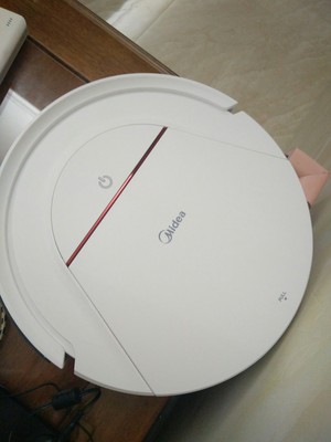 扫地机器美的和福玛特哪个好，都有什么优缺点？