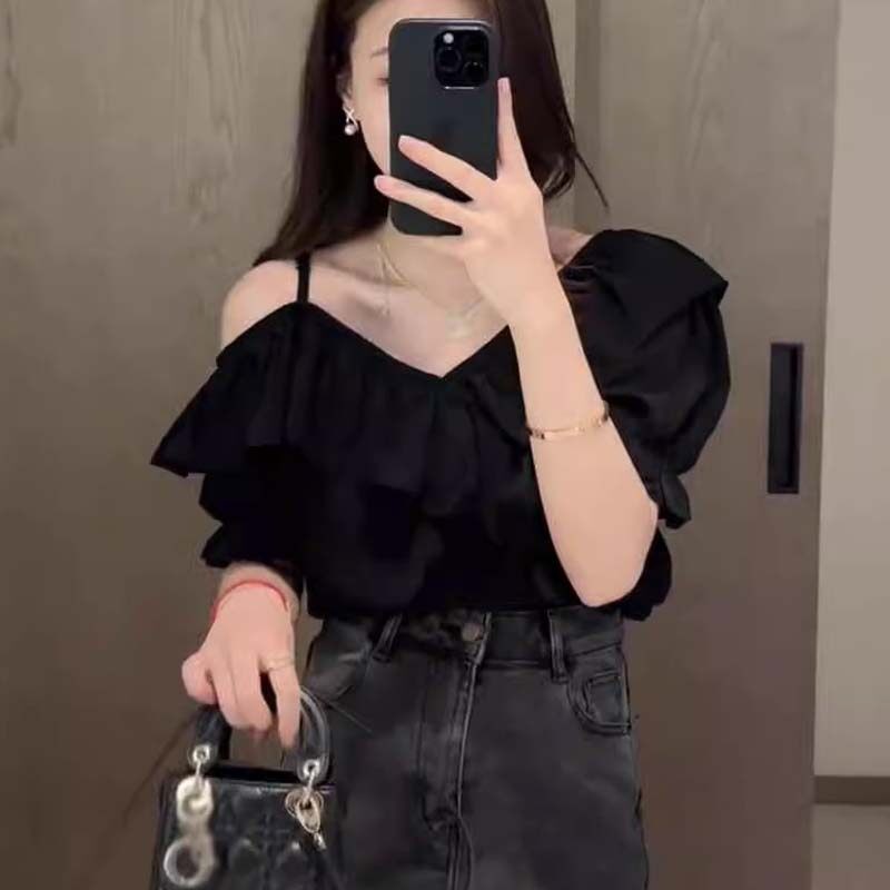 黑色V领荷叶边短袖吊带衬衫女夏欧货不规则一字露肩短款褶皱上衣