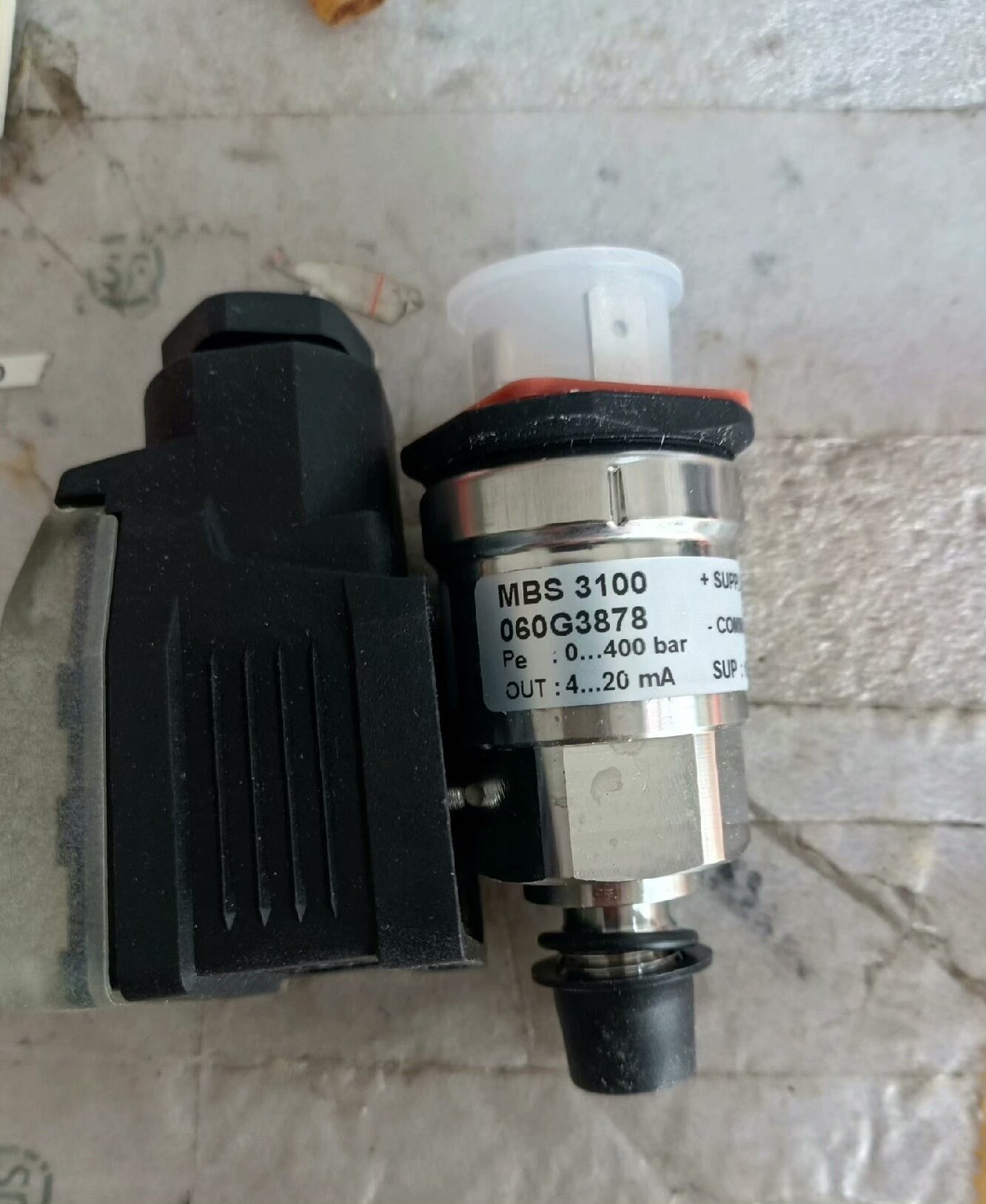 丹佛斯压力传感器MBS3100  060G3878  0-6