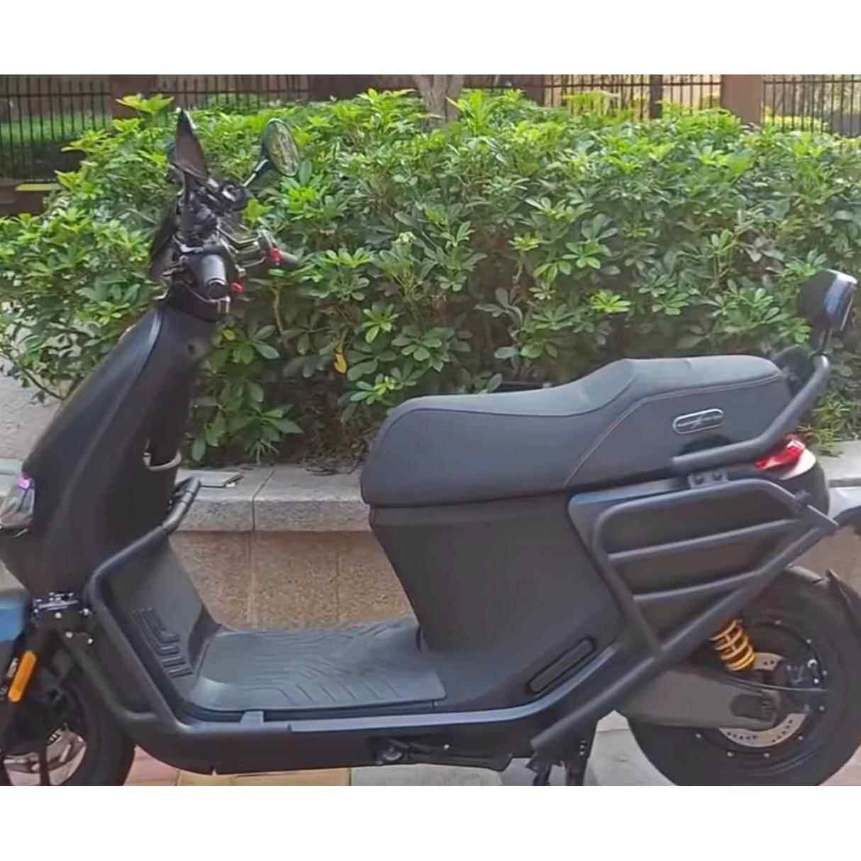 适用于号电动机车E300PE300mk2原厂护杠保险杆后货架防摔杠护杠