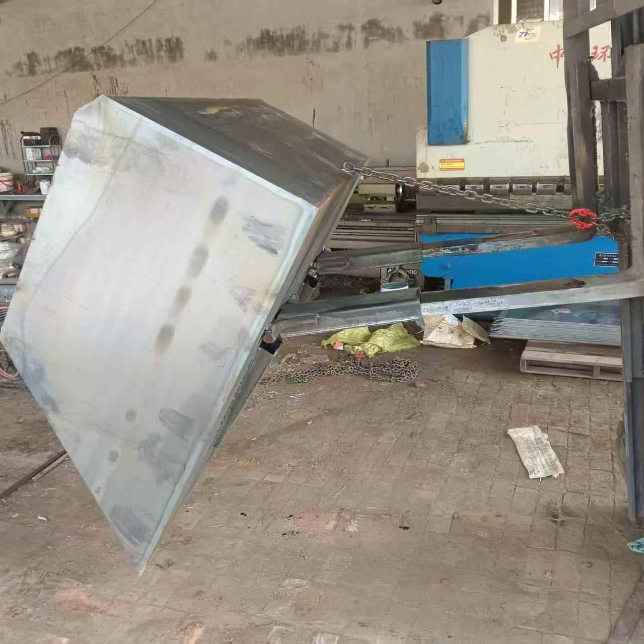 叉车斗滑铲式叉车铲斗自卸废料斗叉车倾翻铲斗叉车料斗叉车属具