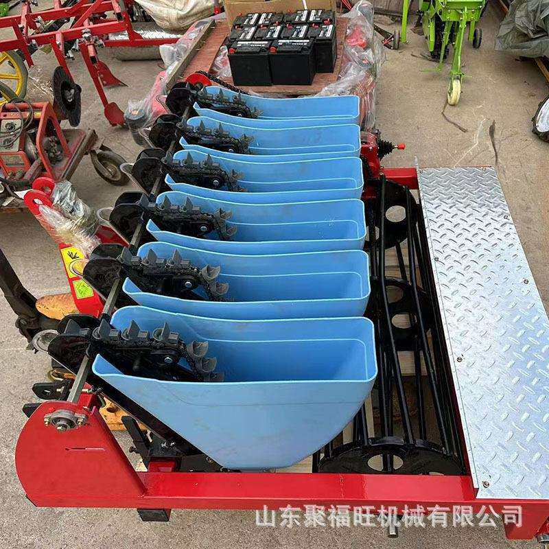 四轮牵引式大蒜播种机 手推电动汽油大蒜点播机 多行蒜瓣种植机