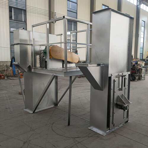 不锈钢斗式提升机th160沙子水泥物料输送机垂直往复式提升机矿用