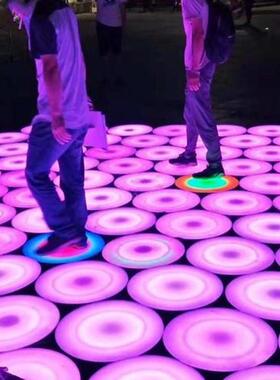 智慧文旅圆形方形led互动地屏感应发光全彩户外地砖设备安装厂家