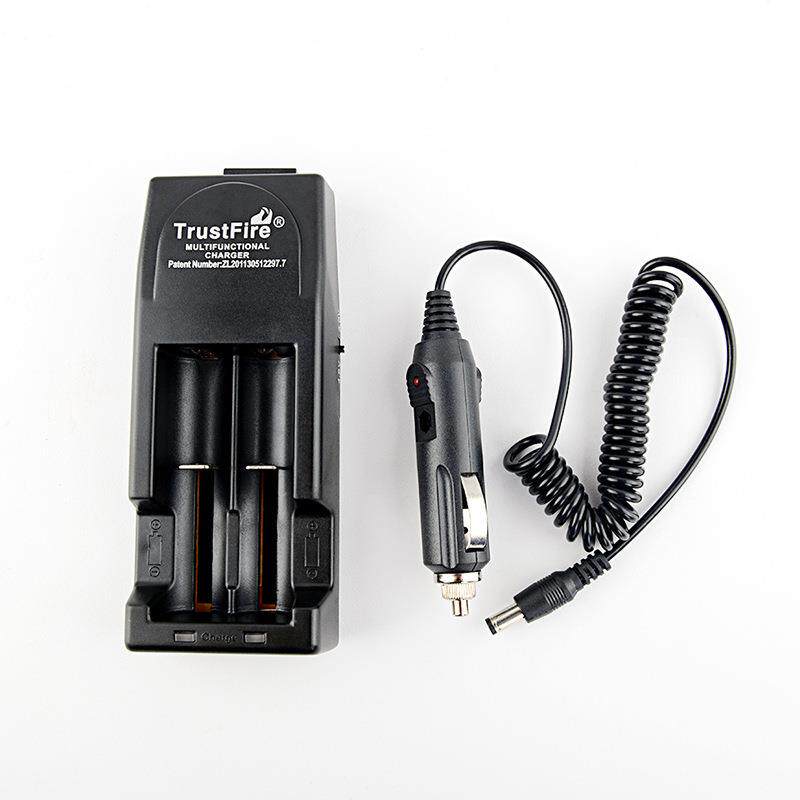 TrustFire电池充电器 18650 18350双槽充多功能通用座充