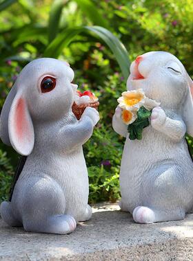 树脂可爱兔子摆件室外花园布置动物雕像太阳能庭院灯园林造景装饰