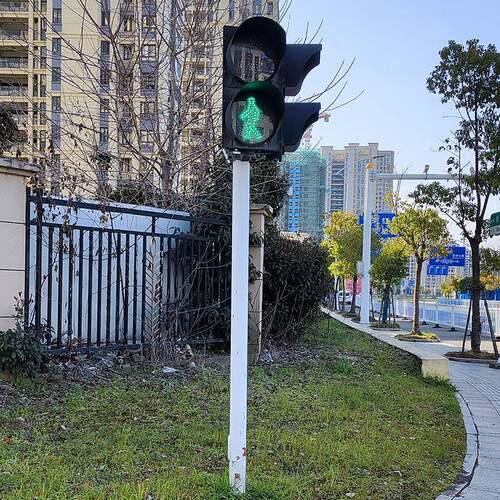 交通信号灯杆人行道交通指示灯马路道路led红绿灯升降式厂家