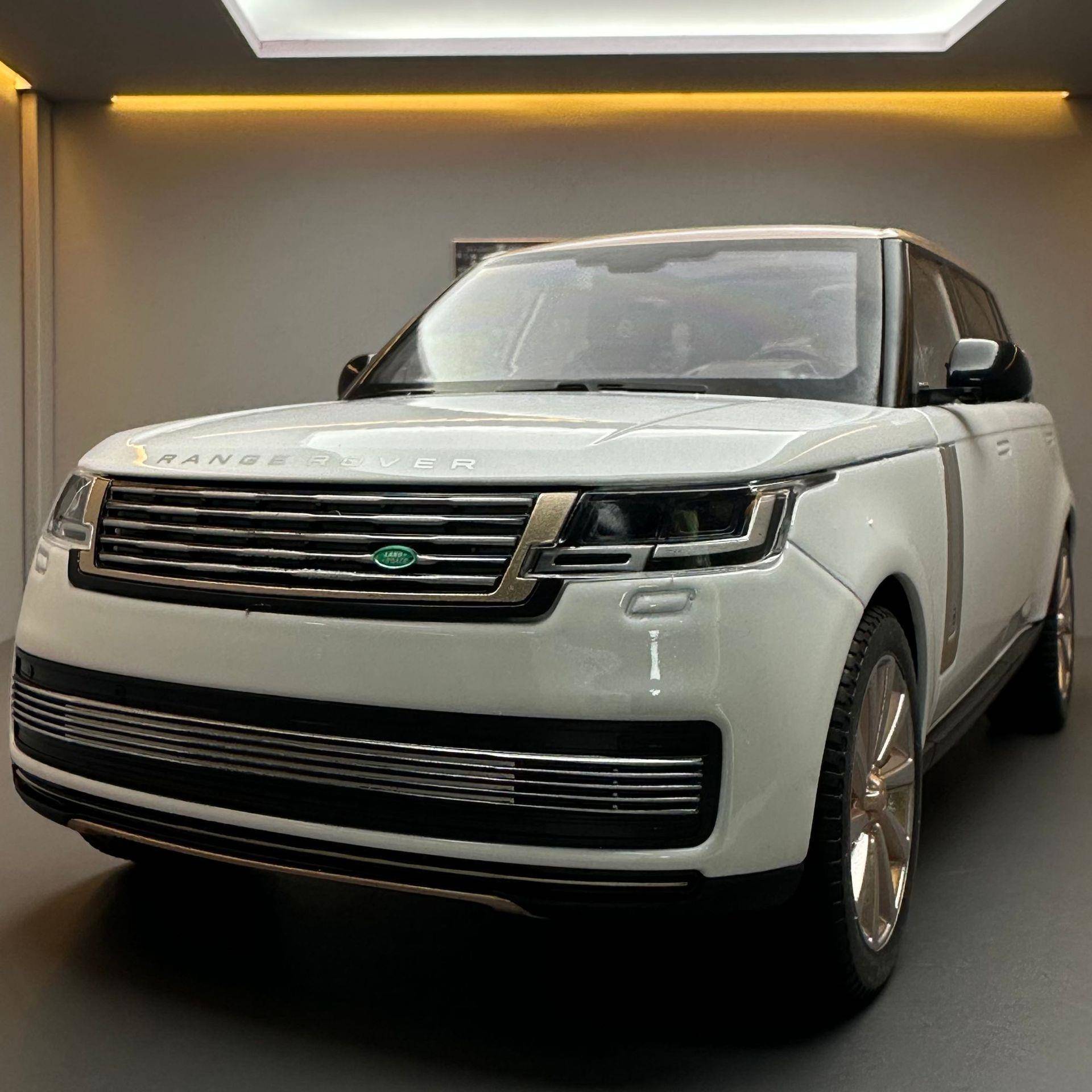 奇艺合金车模1:18路虎2022款揽胜声光滑行玩具越野车音乐模型摆件